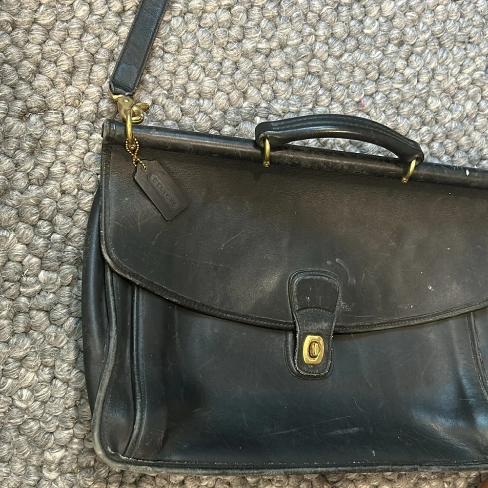 Coach Vintage Lexington Black Gold Genuine Leather Briefcase Bag Unisex